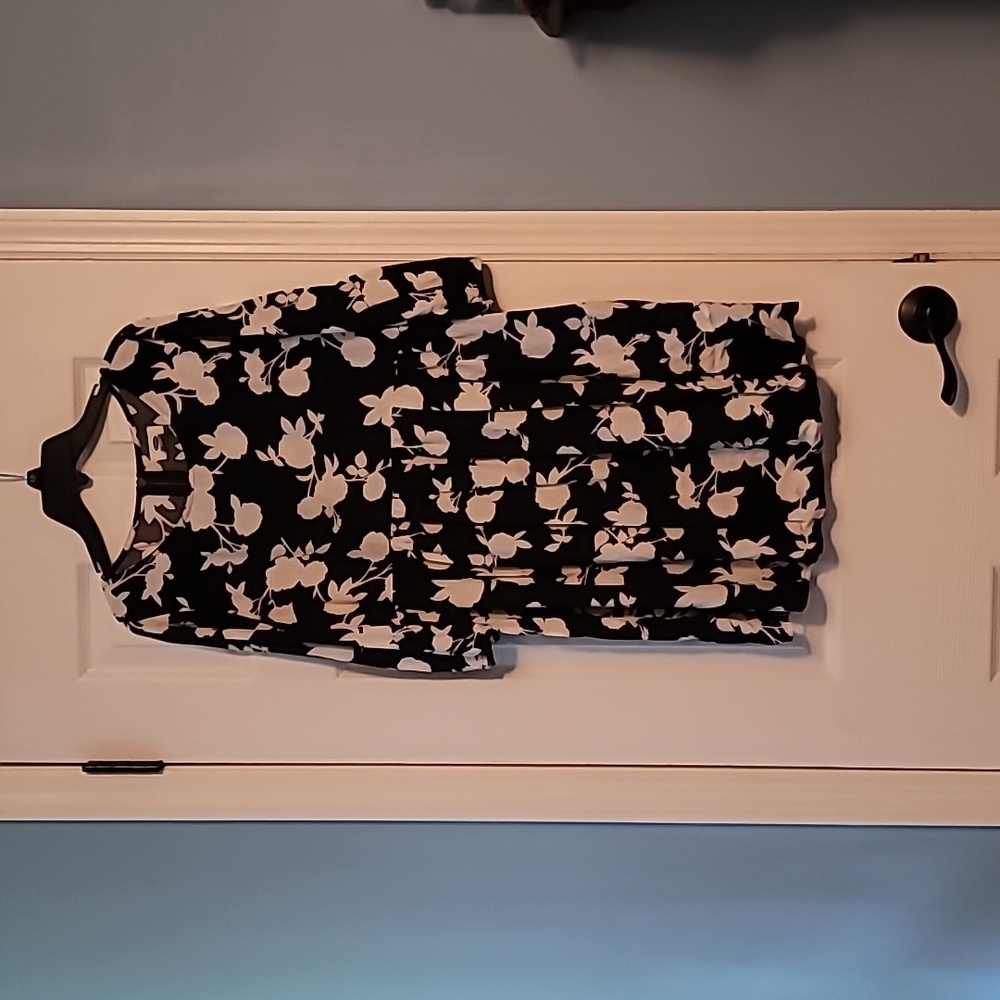 Old Navy Floral Print Dress